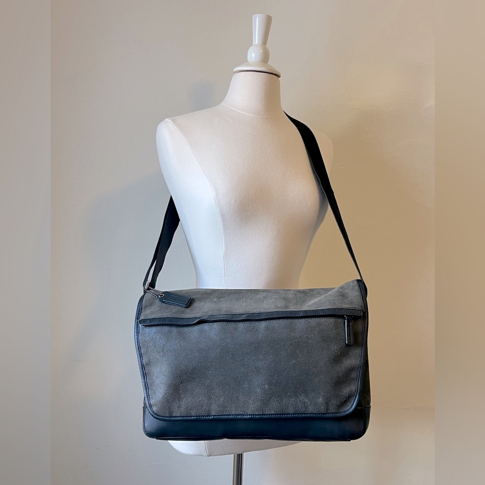 🖤coach 🤎 large messenger bag 💼